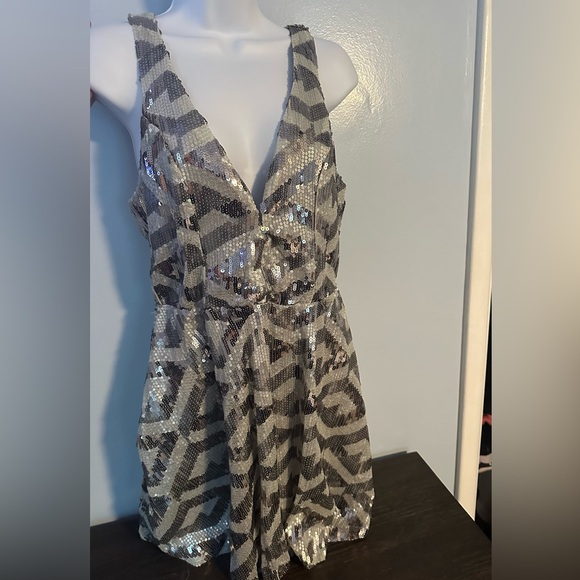 Silver sequin dress - Picture 1 of 3